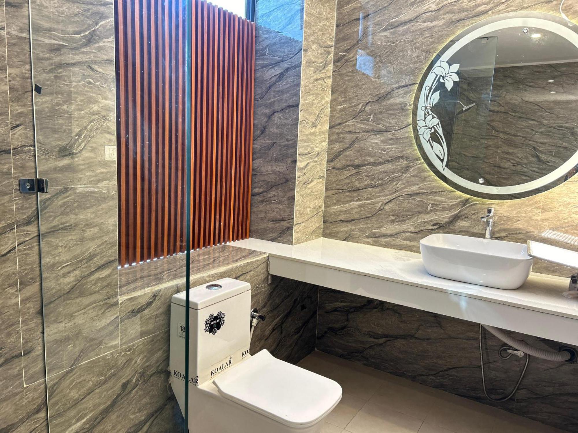 Hotels7Apple Mahoba Экстерьер фото
